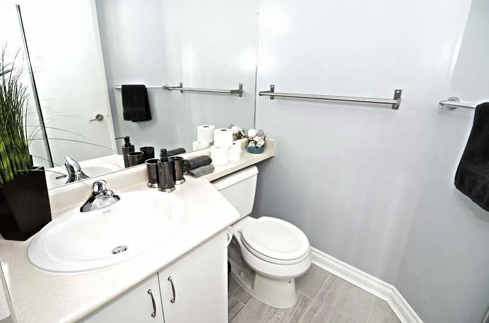 Apartment Amber Suite Toronto Canada