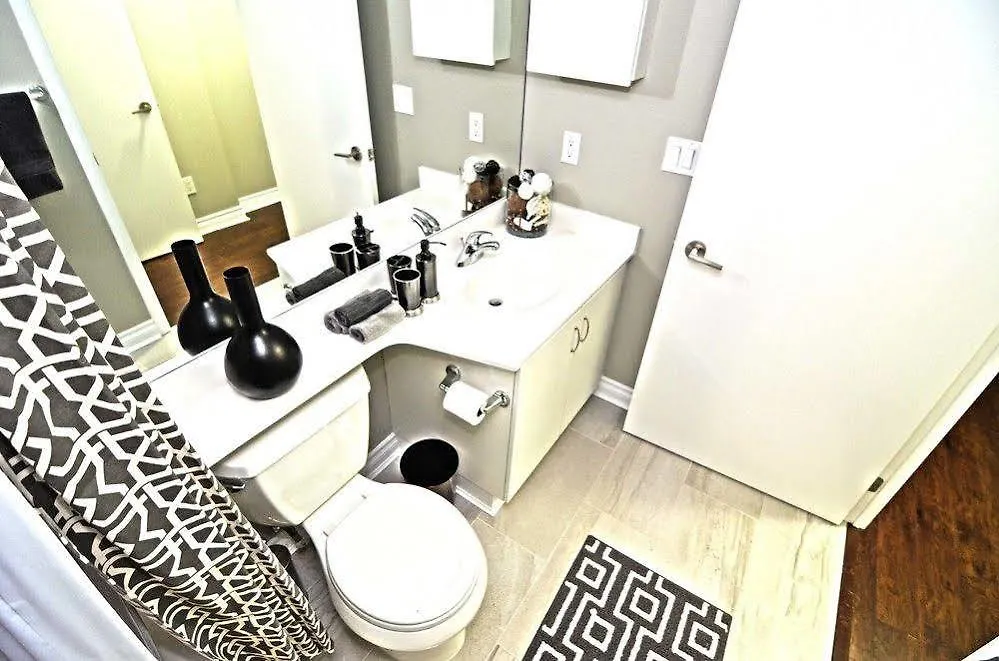 Amber Suite Toronto Apartment